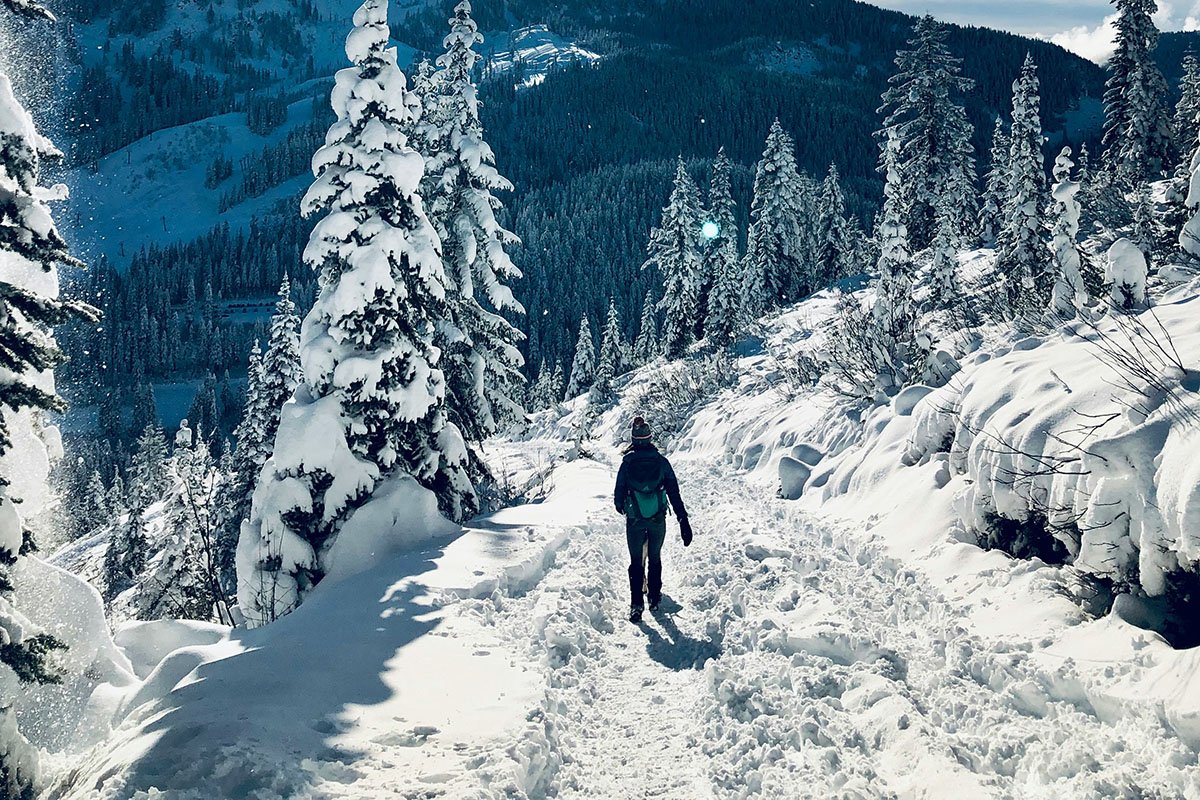 How to Layer for a Winter Season Day Hike - Camping Marie