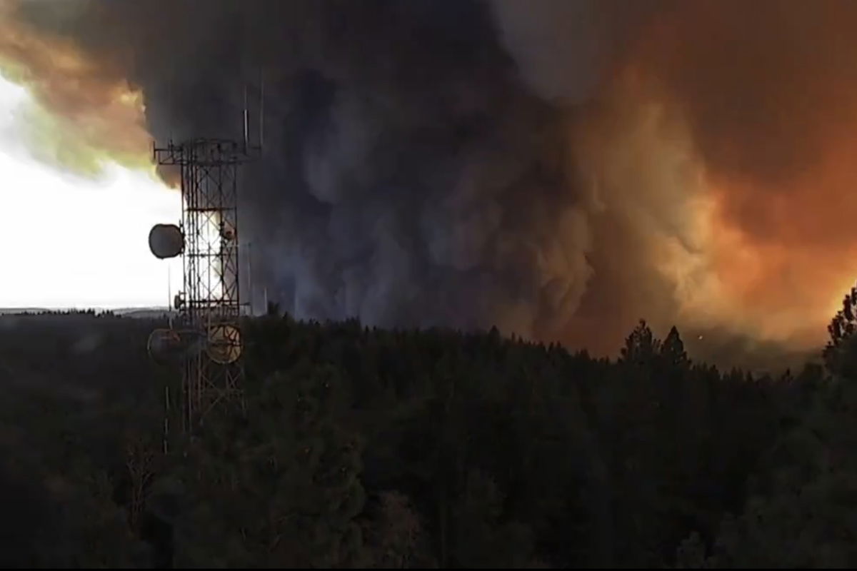 Terrible Blaze Spawns Unusual and Frightening Fire Tornado in ...